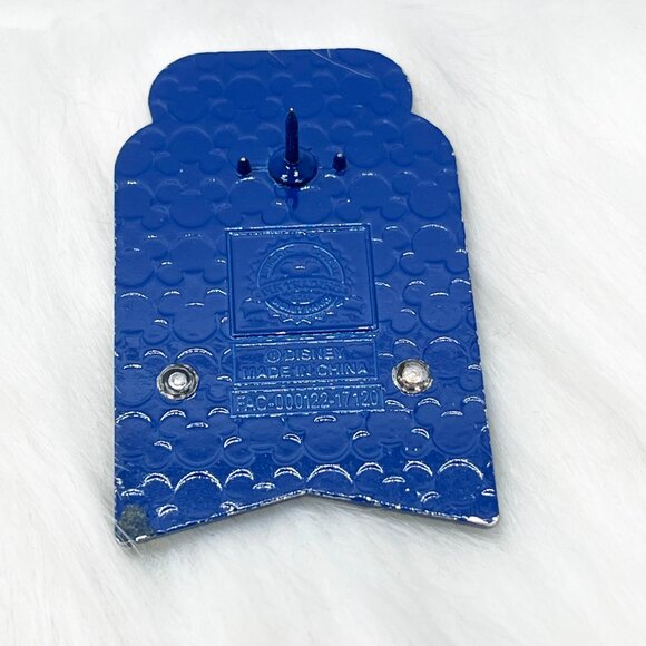 🔮 5/$25 Disney World 2018 The Year To Be Here Cinderella Castle Pin - Picture 3 of 3